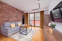 Industrial Apartment Fredry with Parking by Noclegi Renters - Ferienwohnung Krakau