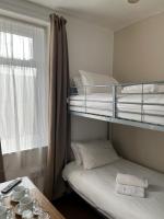 Stay at 25 - Bed and Breakfast Blackpool