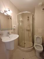 Chambre Lit Queen-Size avec Balcon