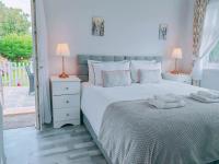Bungalow Step Free Access - Close To The Beach - B&B Port Talbot