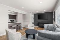 Newly Renovated Unit in Central Spfld #204 - B&B Springfield