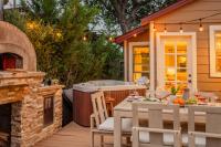 Healdsburg Plaza Charmer with Hot Tub! - B&B Healdsburg