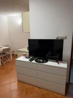 Lana Apartment - Ferienwohnung Škaljari
