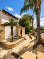 Koutsini Villa - B&B Páno Akourdáleia