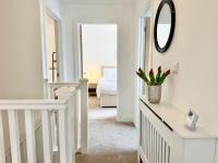 Luxury 4 House,Hot tub,Sleeps 9,Wi-Fi - Chambres d'hôtes Chepstow