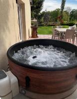 Ty Saint Yves maison jacuzzi terrasse jardin - Chambres d'hôtes Le Vieux-Marché