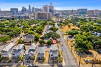 Walk to Restaurants & Entertainment on East Side - B&B Austin