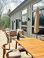 Luxury Catskills Sauna Retreat -Haven On The Manor - Bed and Breakfast Livingston Manor