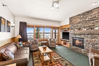 Panoramic Lake Views King Suites, Kitchen, Whirlpool Soaking Tubs and Hot Tub - B&B Two Harbors