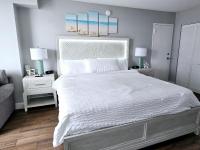 3 Oceanview Studios connecting w/pool, tiki bar - Chambres d'hôtes Daytona Beach