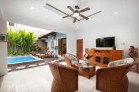 Hildiman Villa Kuta - Two Bedroom Private pool - B&B Kuta