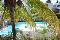 Tropical Duplex Pool 2-Min Walk to the Beach - Ferienwohnung Grand Baie