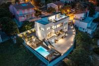 Villa Betelgeuse Supernova - Happy Rentals - B&B Novi Vinodolski