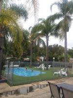 Aquarius Holiday Apartments - B&B Batemans Bay