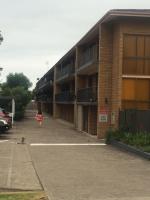 Aquarius Holiday Apartments - B&B Batemans Bay