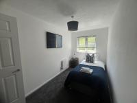 Gatwick Beckford Apartment for 4, Free Parking WIFI Contractors Corporate - B&B Three Bridges
