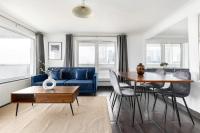 21st Floor Canary Wharf Gem with Private Balcony - B&B London