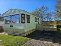 Two-Bedroom House NO DOGS ALLOWED