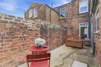 Gorgeous Terraced House in York - Pass the Keys - B&B York