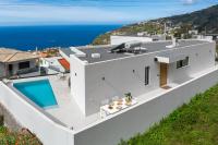 Superb modern villa with pool in CalhetaAmani - B&B Arco da Calheta