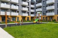 Cozy Apartment with a Balcony and Parking by Noclegi Renters - Bed and Breakfast Sosnowiec