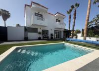 Casa Elliala Tenerife, Stunning villa with secluded pool area and close to amenities - Ferienwohnung San Miguel De Abona