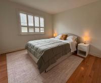 BRAND NEW Stylish 3BDR Home near Yorkdale Area and Rogers Stadium - Chambres d'hôtes Toronto