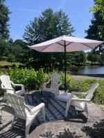 Cosy Cottage on the Lake - B&B Écuras