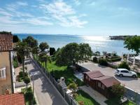 Little Bay Stay - Family Sea View Apartments - Chambres d'hôtes Privlaka