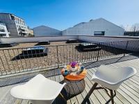 Urban Serenity 2BR Flat with terrace and parking - Bed and Breakfast Luxemburg