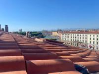 mansarda repubblica in pieno centro con ascensore e aria condizionata - Chambres d'hôtes Livourne