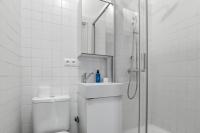 LAM Red Frame - Bed and Breakfast Bratislava