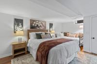 Cozy Private Suite near Lambeau Field - Bed and Breakfast Green Bay