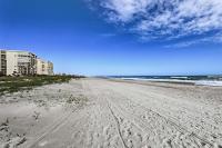 On-Site Pool & Beach Access: Cocoa Beach Gem - B&B Cocoa Beach