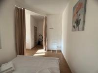 Vierbettzimmer mit Balkon