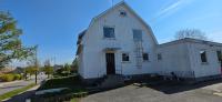 Central belägen lägenhet på andra våning inkl rum på delvis inredd vind - B&B Falkenberg