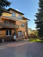 Apartamenty Uchnasta - B&B Busko-Zdrój