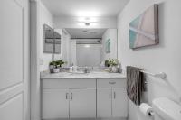 Modern Brickell Studio - 2 Queen Bds and Free Parking - B&B Miami