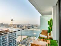 Palm and Marina Views in NEW Palace Beach Residence - B&B Dubai