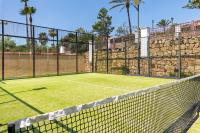 Townhouse with ocean views, BBQ, elevator, padel and pool - COSTA GALERA PARK 25 - Bed and Breakfast Estepona