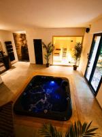 L'ApothéOse, gîte bien-être avec jacuzzi, sauna, hammam - B&B Lieuron