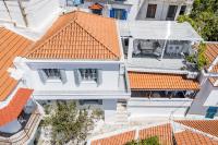 Cliffside Castro Town House - B&B Skopelos Town