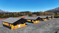 Spacious Cabin with Mountain Views & Private Porch near Resurrection Bay, Seward Alaska - Bed and Breakfast Seward