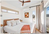 Eco-Luxury Desert Casita with Private Patio & Stargazing near Grand Canyon, Arizona - Chambres d'hôtes Williams