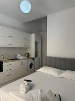 Adela's Saranda Central Apartment - B&B Saranda