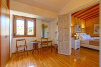 Villa Karteros with private swimming pool - Chambres d'hôtes Karterós