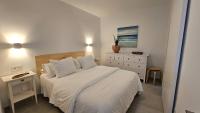 Famara - Beachfront, huge window & ocean views! - B&B Teguise