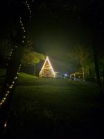 Pinehouse Urtkhva in Surami - Chambres d'hôtes Bugaura