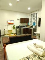 Stylish Mtwapa Studio with Rooftop Pool View - Ferienwohnung Mtwapa