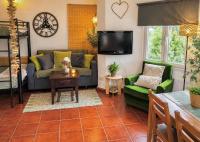 Cala Canyelles Villa & Private Studio with Garden - Chambres d'hôtes Lloret de Mar